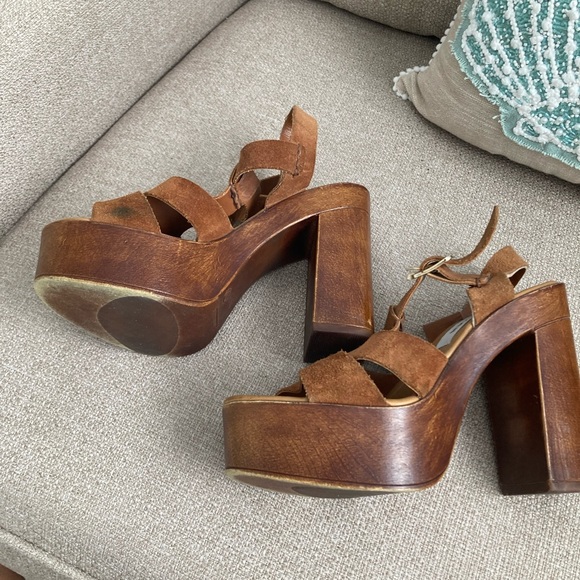 Lulla Platform Wood Heel With Suede Straps - Picture 4 of 6